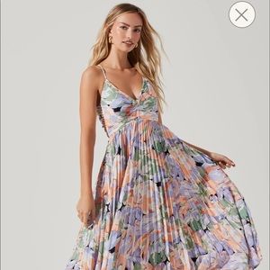ASTR Blythe Floral Plisse Midi Dress in Coral Multi